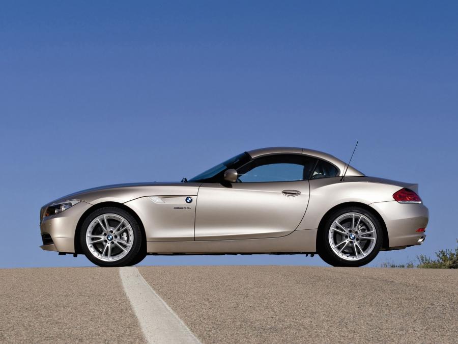  BMW Z4 sDrive 3.5i Roadster 2009 года  (фото 24 из 30)